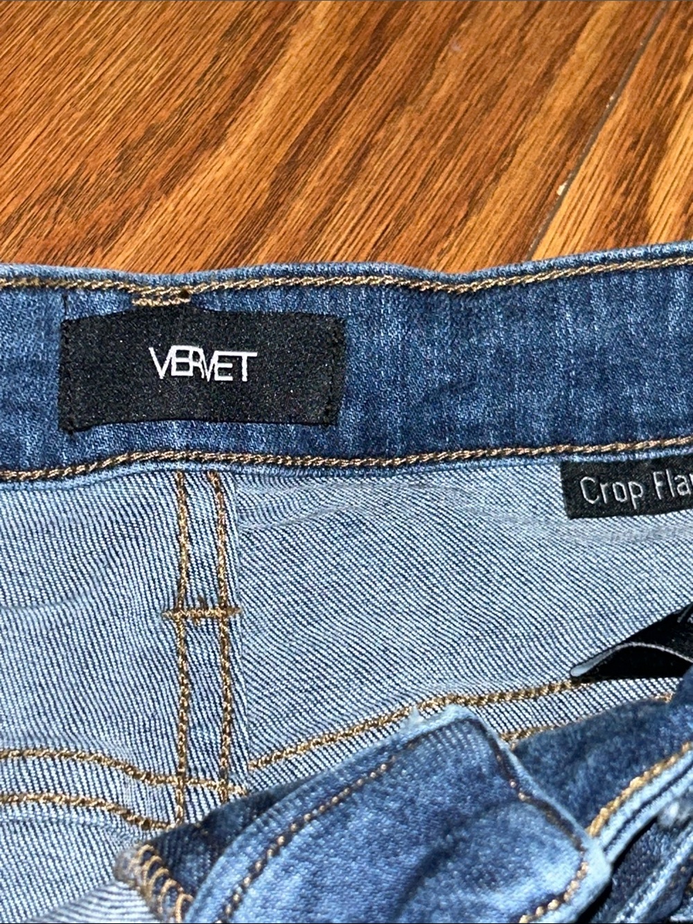 Vervet Crop Flare Fit Stretch Removable Denim Belt Raw Hem Dark Wash Size 26 - Picture 3 of 6